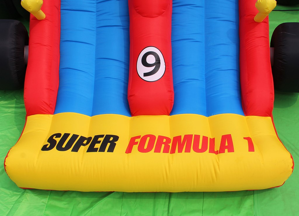 Super Formule 1 skluzavka