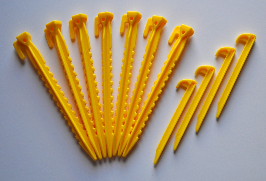 kolíky skákací hrad