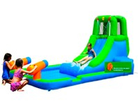 Vodní hrad s kanony